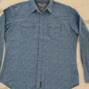 Wrangler retro premium long sleeve flannel.